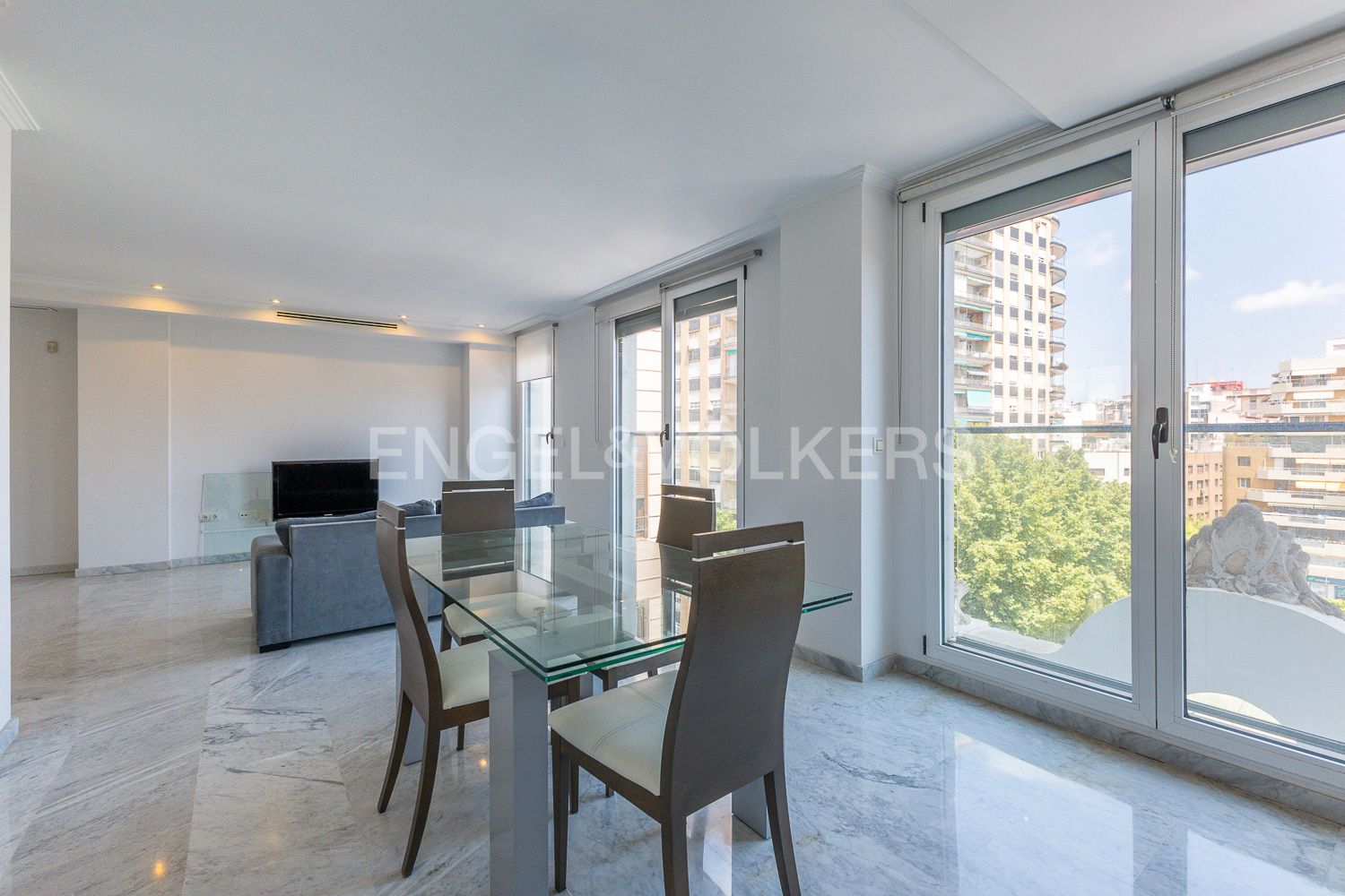 Exterior view of Apartment for sale in  Valencia Capital  with Air Conditioner, Heating and Terrace
