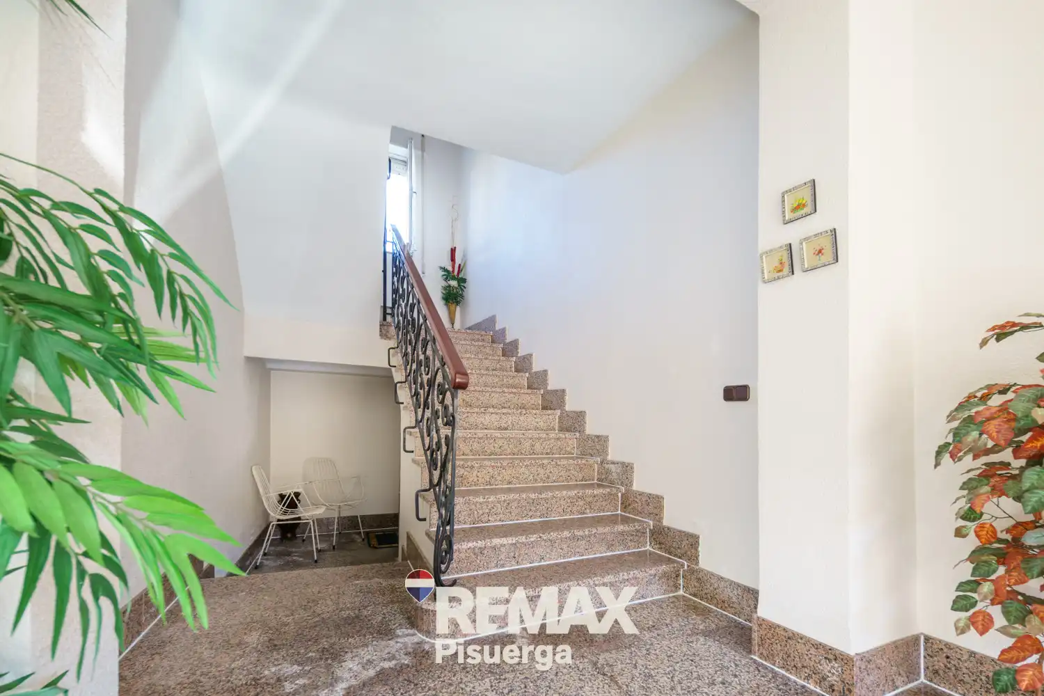 Casa o xalet en venda en Venta de Baños amb Jardí privat, Terrassa i Traster