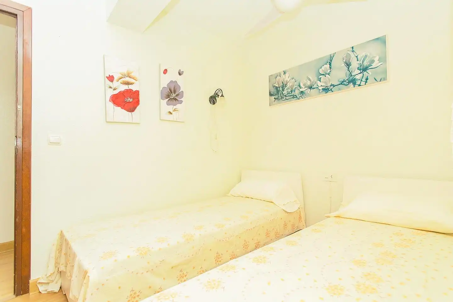 Habitación de Apartamento en venta en Torrevieja con Aire acondicionado, Terraza y Amueblado