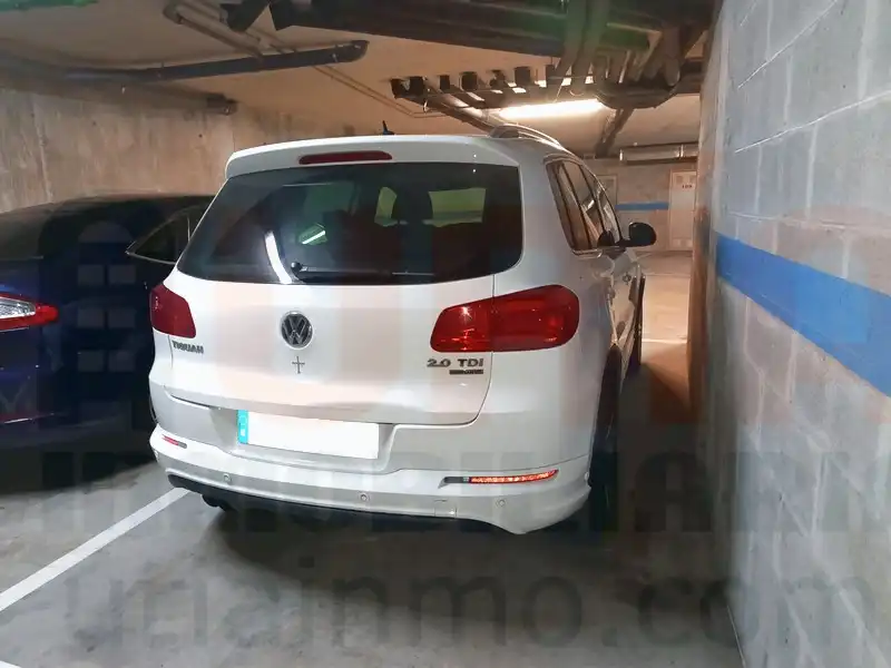Parking de Piso en venta en Oviedo  con Calefacción, Amueblado y Horno