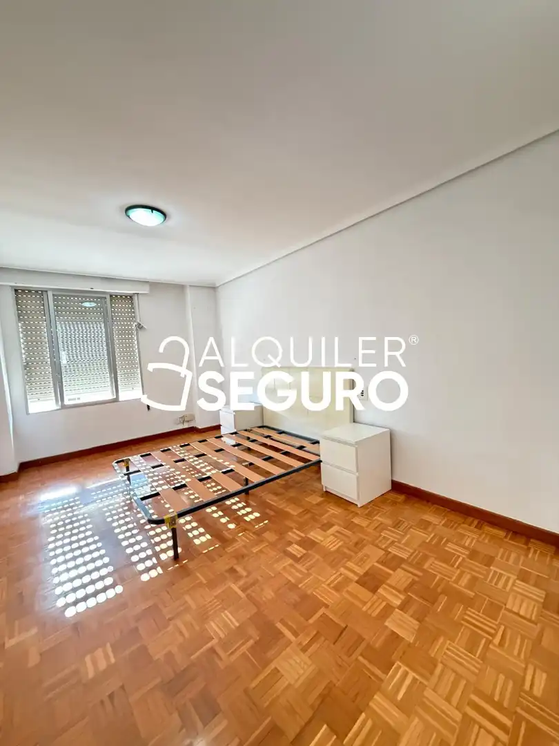 Flat with lift to rent in Ronda Magdalena, imagen 9