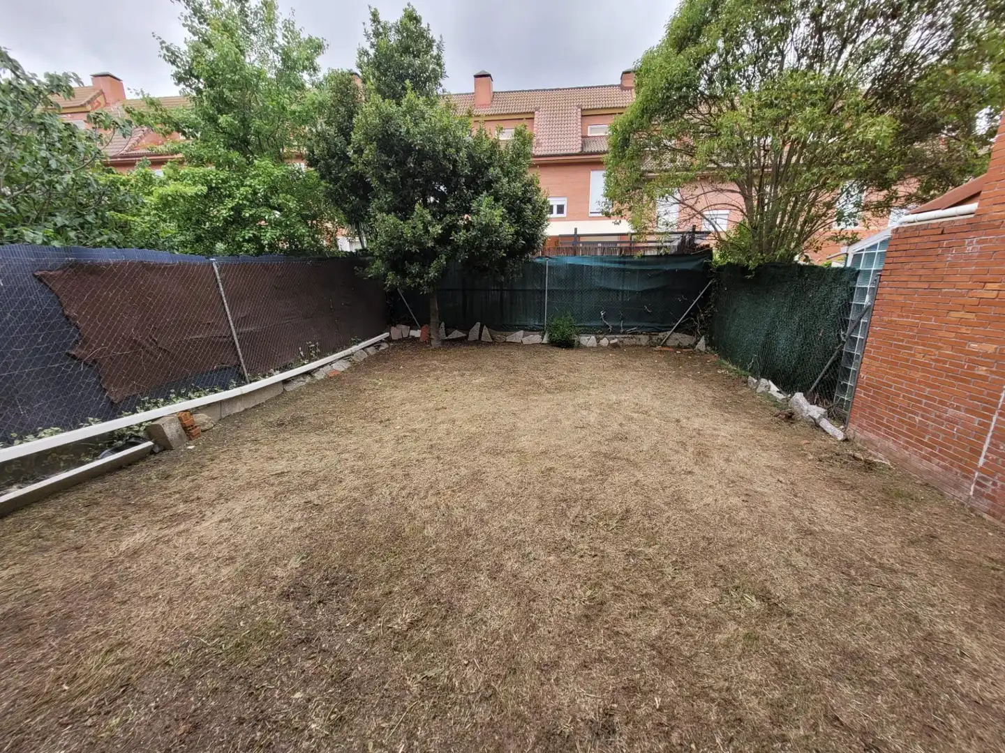 Jardí de Casa adosada en venda en Carrascal de Barregas amb Calefacció, Jardí privat i Parquet