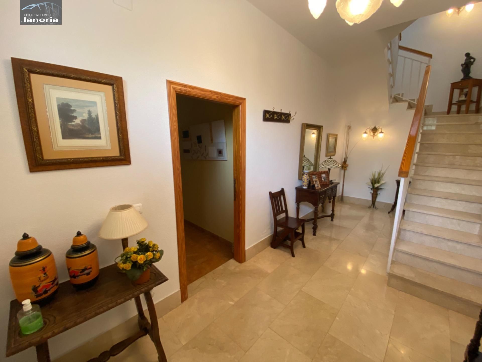Casa o xalet en venda en  Albacete Capital amb Aire condicionat, Calefacció i Jardí privat