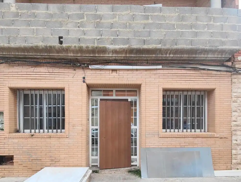 Vista exterior de Piso en venta en Sagunto / Sagunt