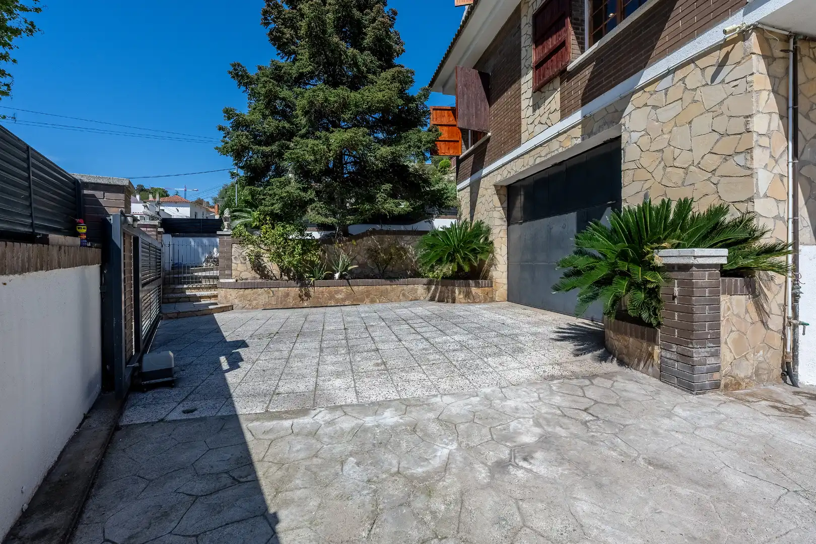 Terrassa de Casa o xalet en venda en Tiana amb Aire condicionat, Calefacció i Jardí privat