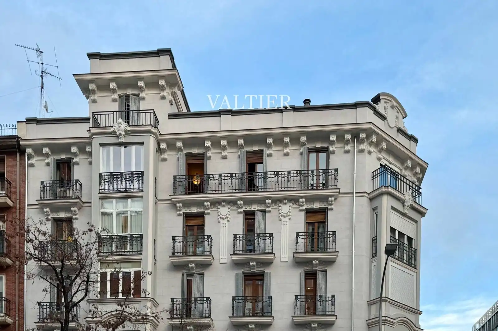 Vista exterior de Pis en venda en Madrid amb Traster