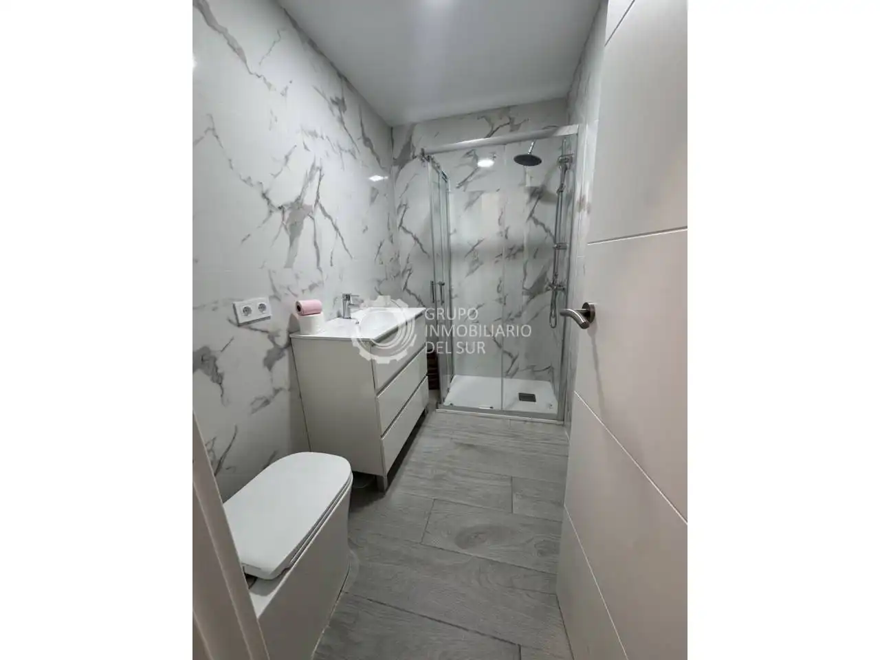 Baño de Piso en venta en Cádiz con Amueblado