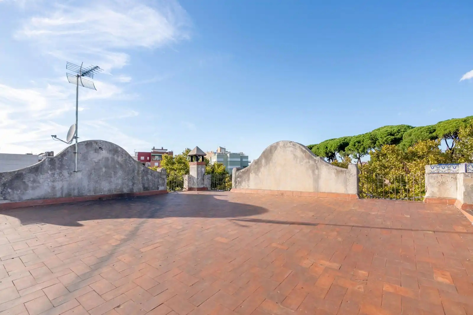 Terraza de Casa o chalet en venta en Sant Feliu de Llobregat con Calefacción, Jardín privado y Terraza
