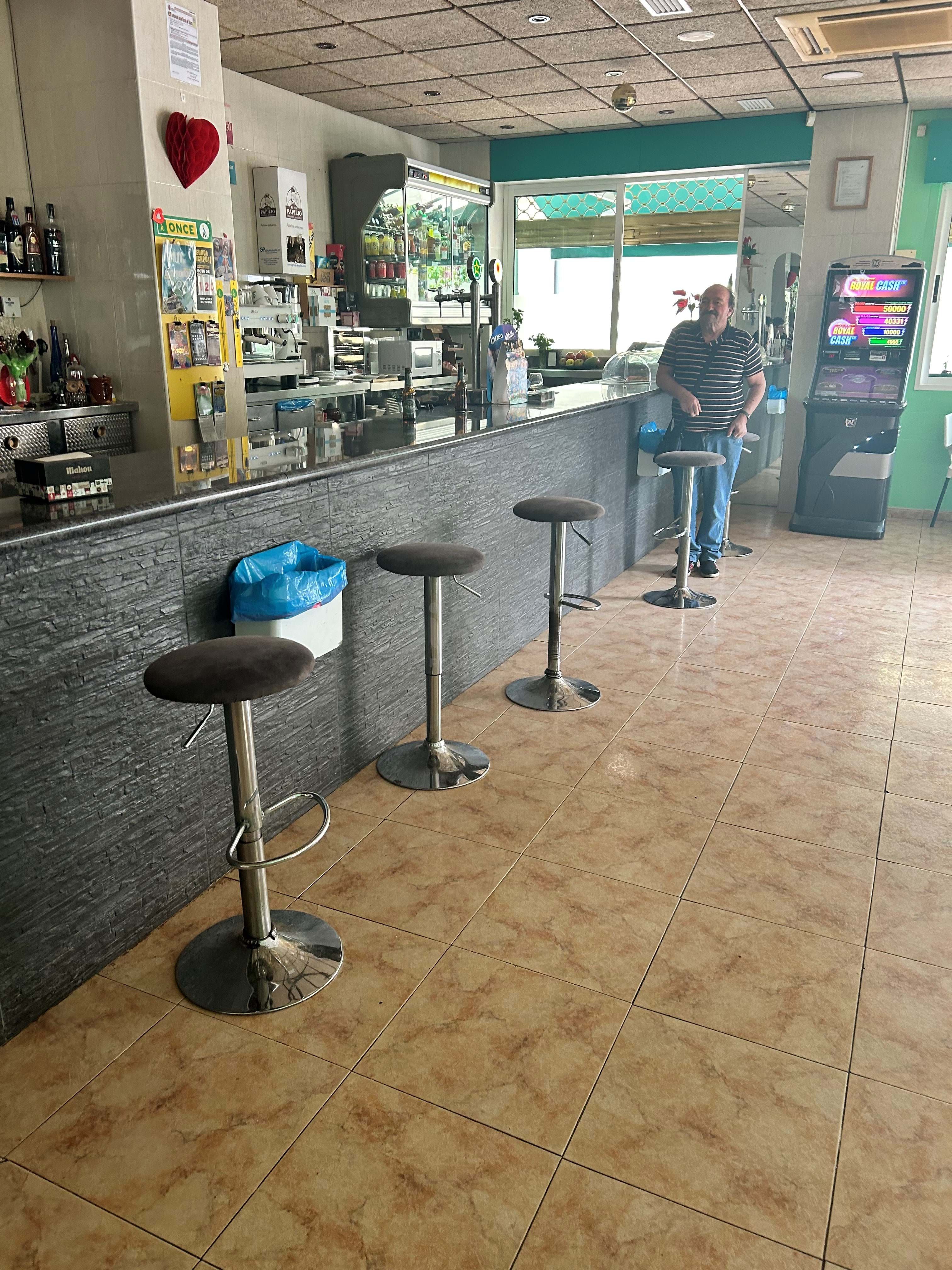 Building for sale in Los Alcázares