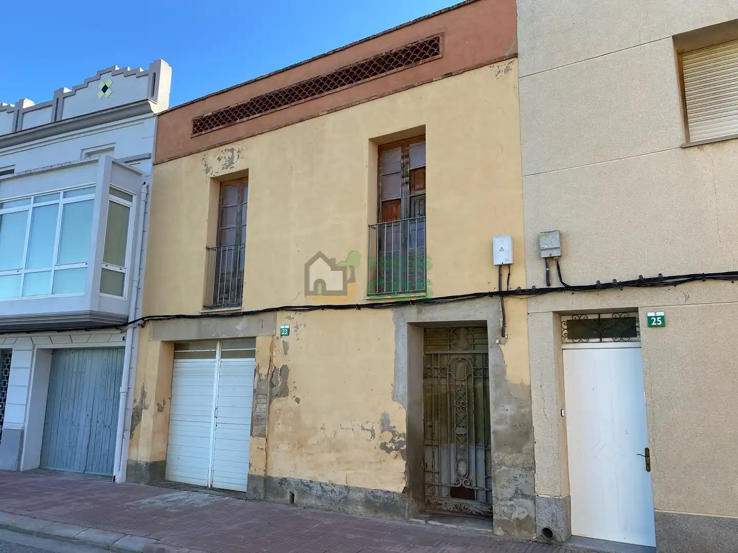 House with balcony for sale in Carrer l'Església