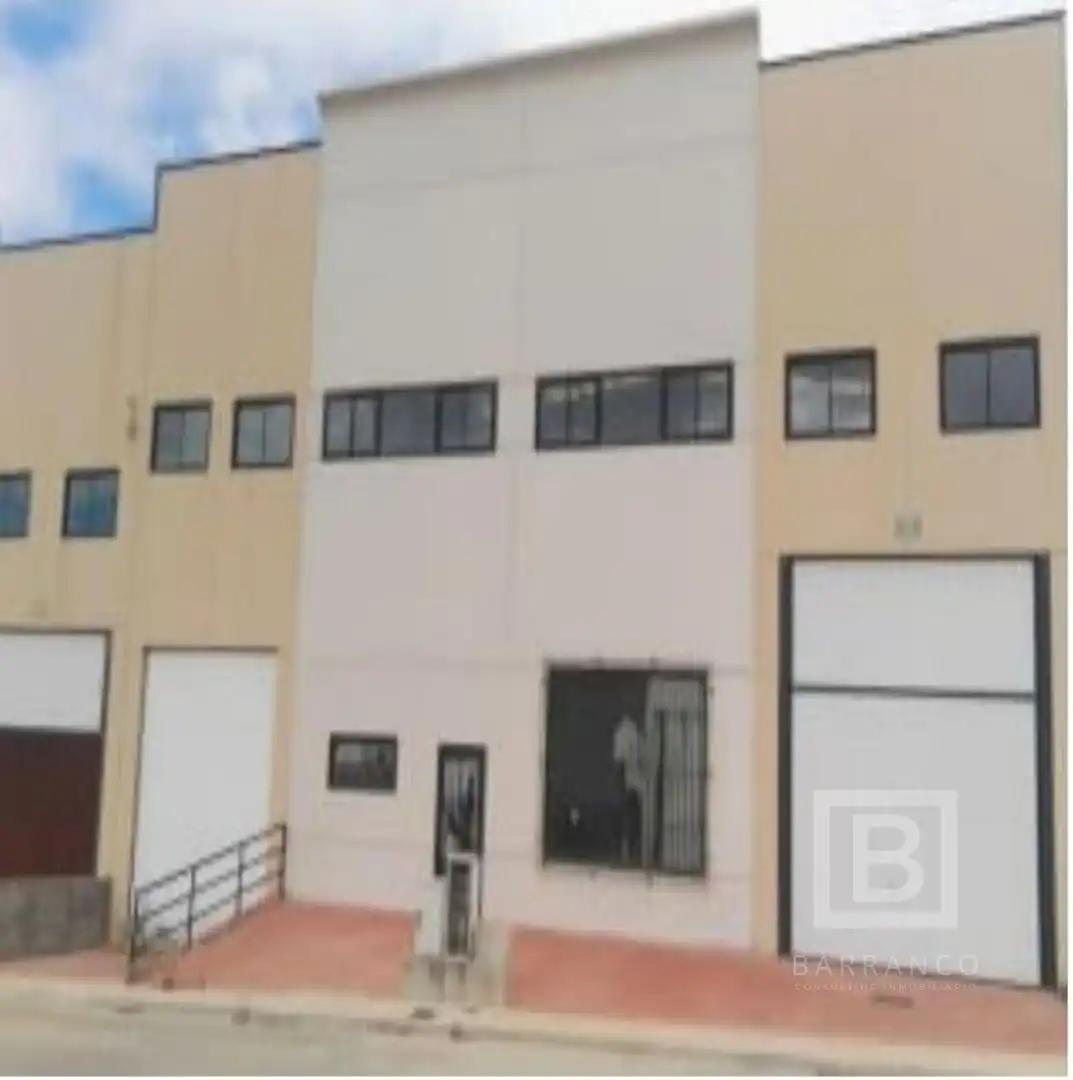 Nave industrial en venta en Borox