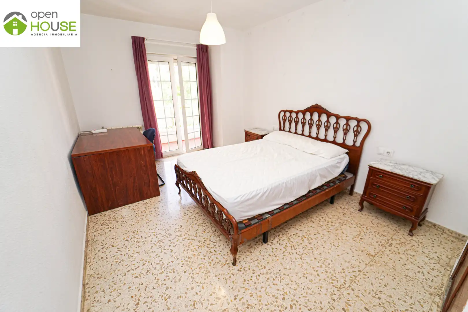 Bedroom of Flat for rent in Granada  with Heating, Furnished and Oven