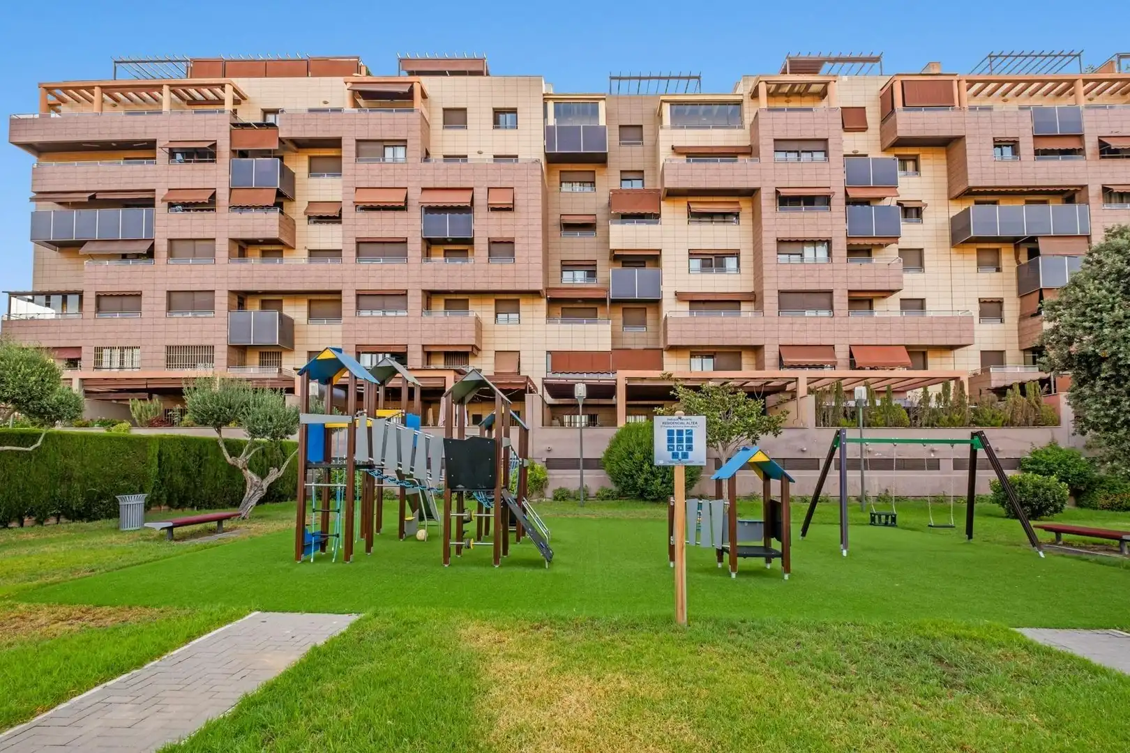 Wohnung zur Miete in Calle Poetisa Alfonsina Domínguez, El Cónsul - Ciudad Universitaria - El Romeral