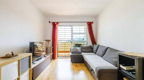 Foto 2 de Piso en venta en Calle Violín, Montemar, Torremolinos