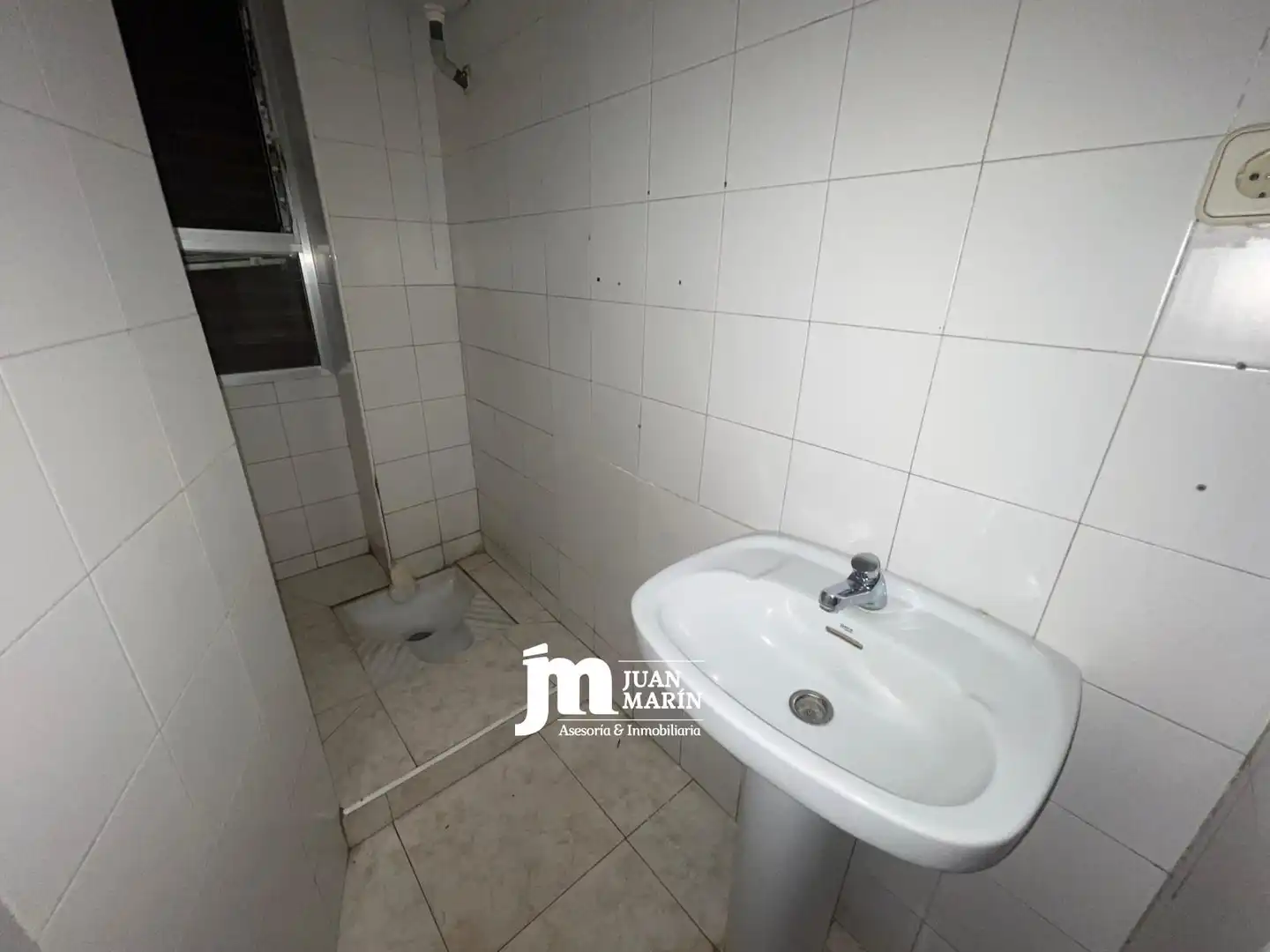 Business premises for sale in Calle Reyes Católicos, imagen 11