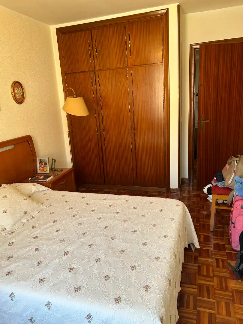 Schlafzimmer von Wohnung zum Verkauf in Burgos mit Heizung und Möbliert