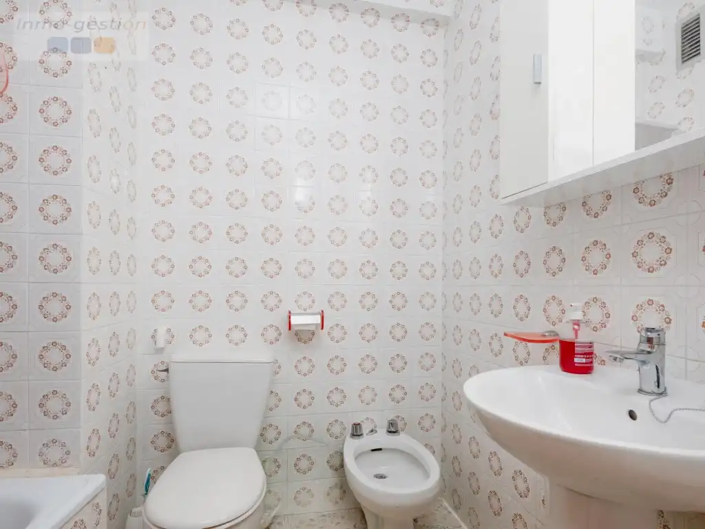 Bany de Edifici en venda en Córdoba
