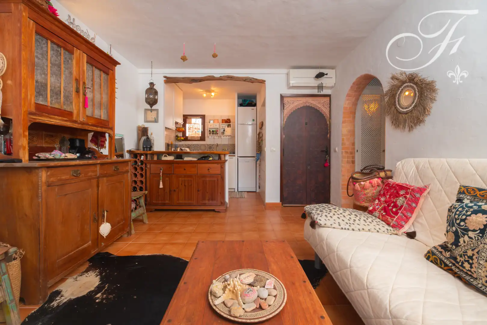 Sala de estar de Apartamento en venta en Santa Eulària des Riu con Aire acondicionado, Terraza y Piscina comunitaria