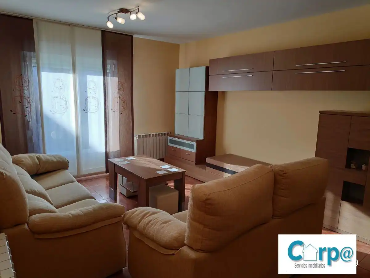 Casa adosada en venta en Andosilla