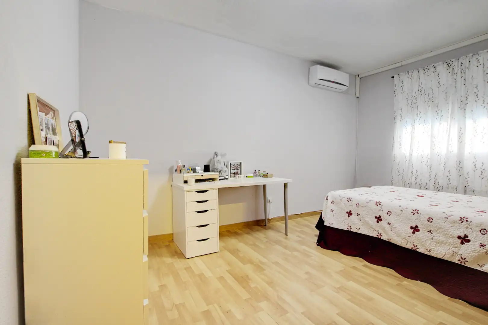Dormitori de Casa o xalet en venda en Nuevo Baztán amb Aire condicionat, Calefacció i Jardí privat
