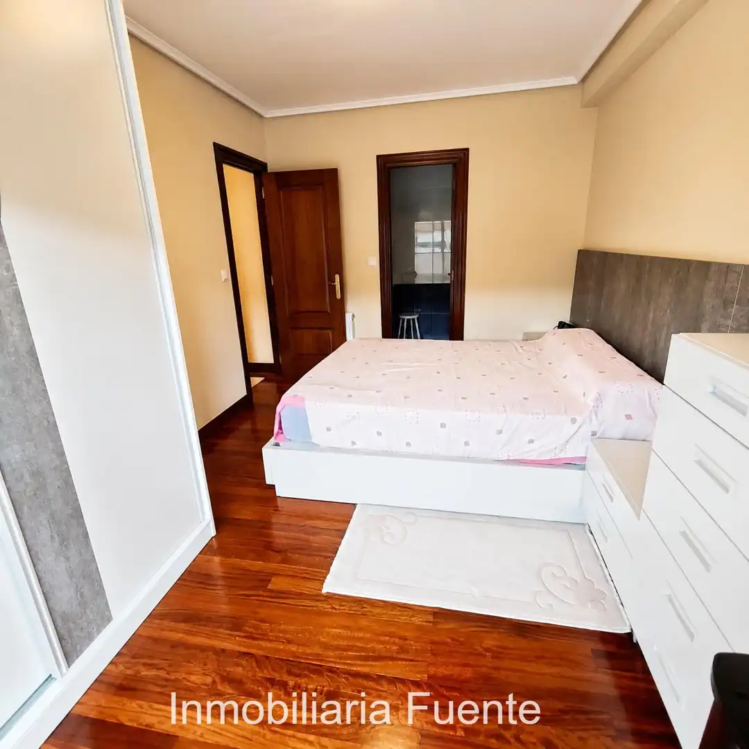 Schlafzimmer von Wohnung zum Verkauf in Zalla  mit Heizung, Abstellraum und Möbliert
