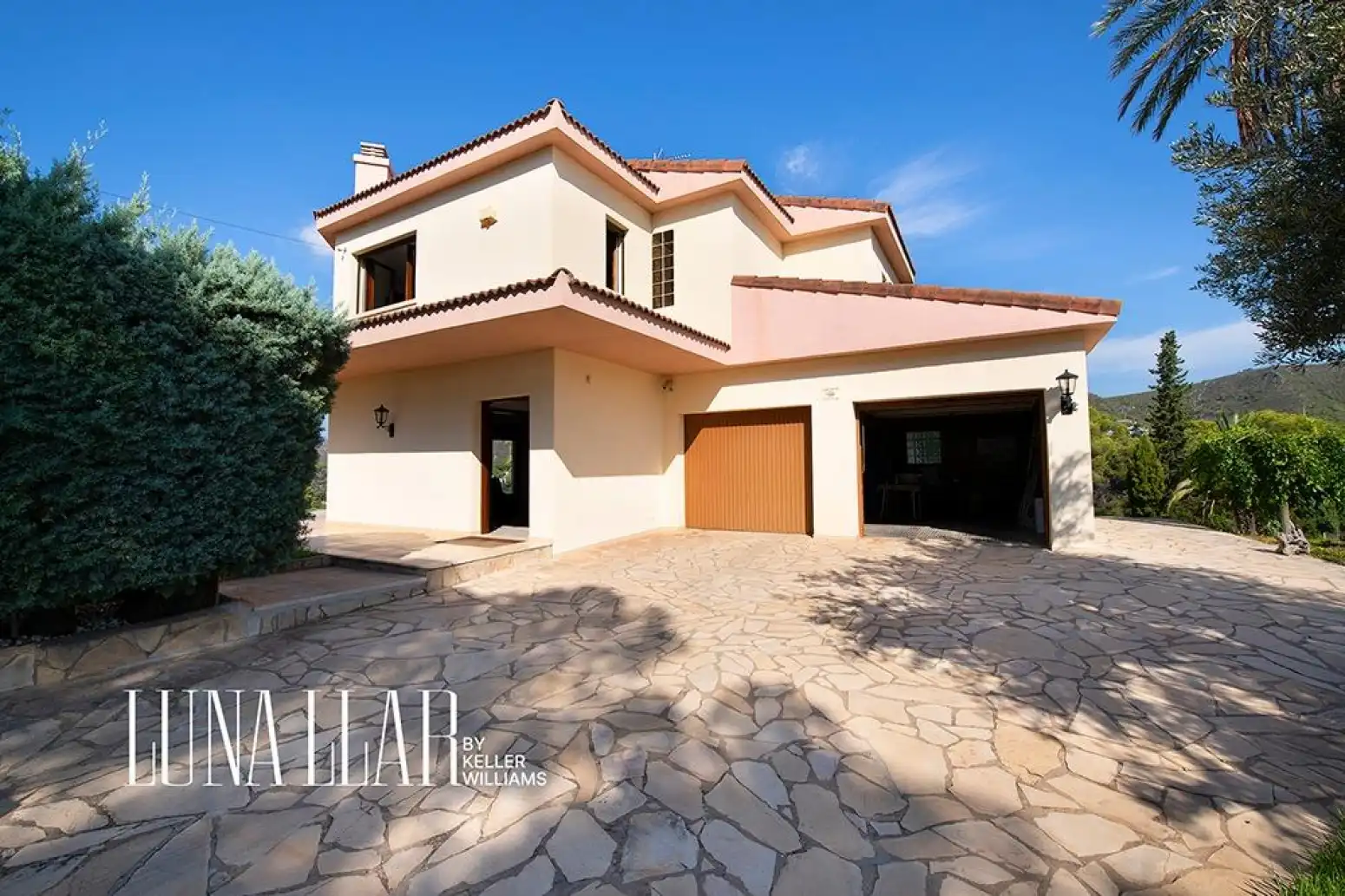 Exterior view of Houses for sale in Castelldefels  with Air Conditioner and Parquet flooring