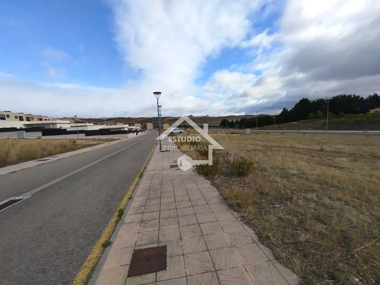 Residential land for sale in Calle Eliseo Sainz Ripa, imagen 5