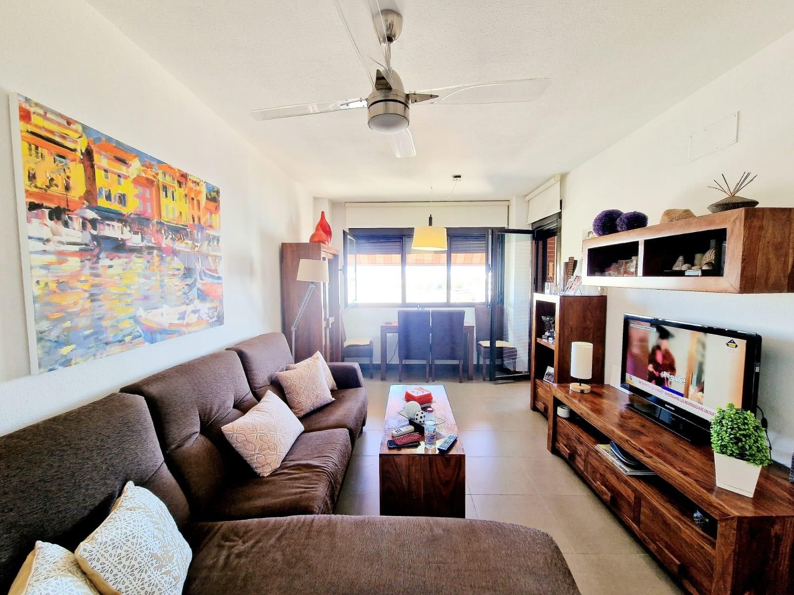 Sala d'estar de Apartament en venda en Águilas amb Aire condicionat, Calefacció i Jardí privat