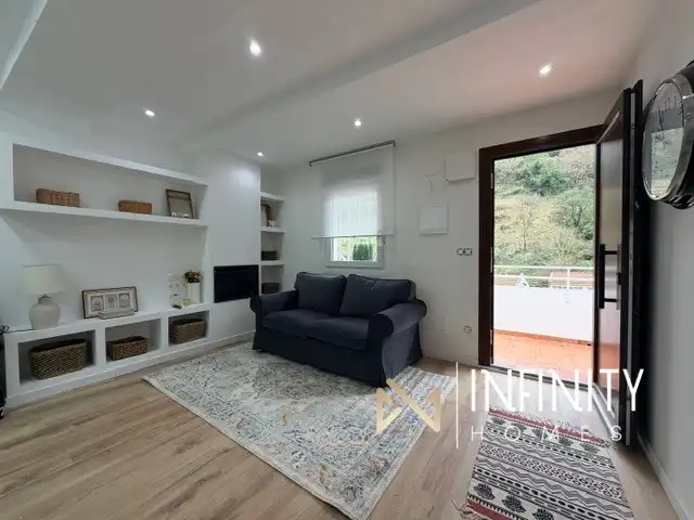 Sala de estar de Casa o chalet en venta en Bilbao  con Calefacción, Trastero y Amueblado