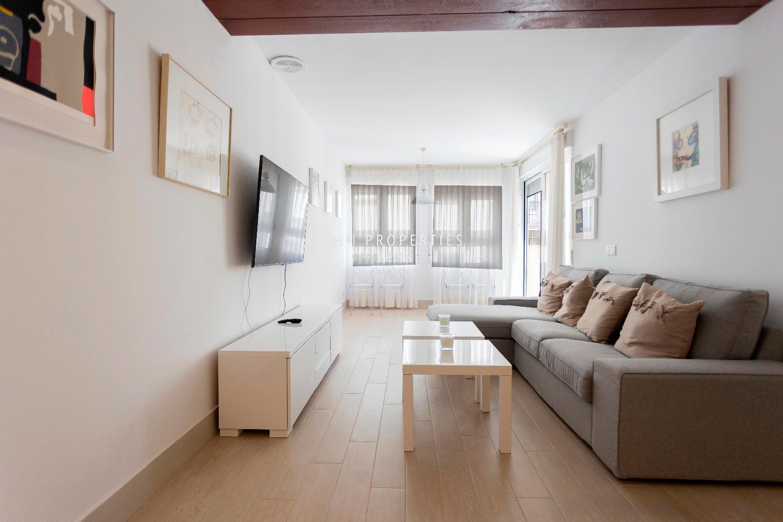 Sala d'estar de Àtic de lloguer en  Valencia Capital amb Aire condicionat, Calefacció i Parquet