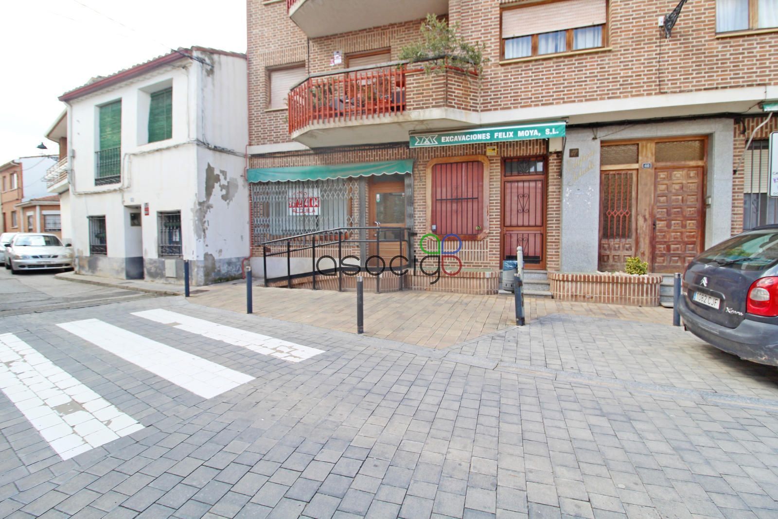 Vista exterior de Local de lloguer en Yunquera de Henares