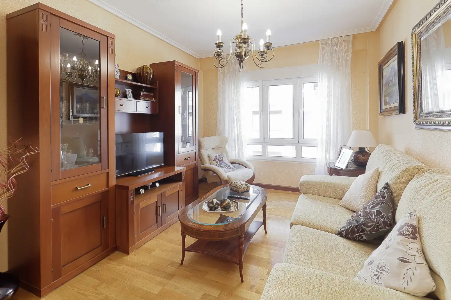 Wohnzimmer von Wohnung zum Verkauf in Gijón  mit Heizung und Möbliert