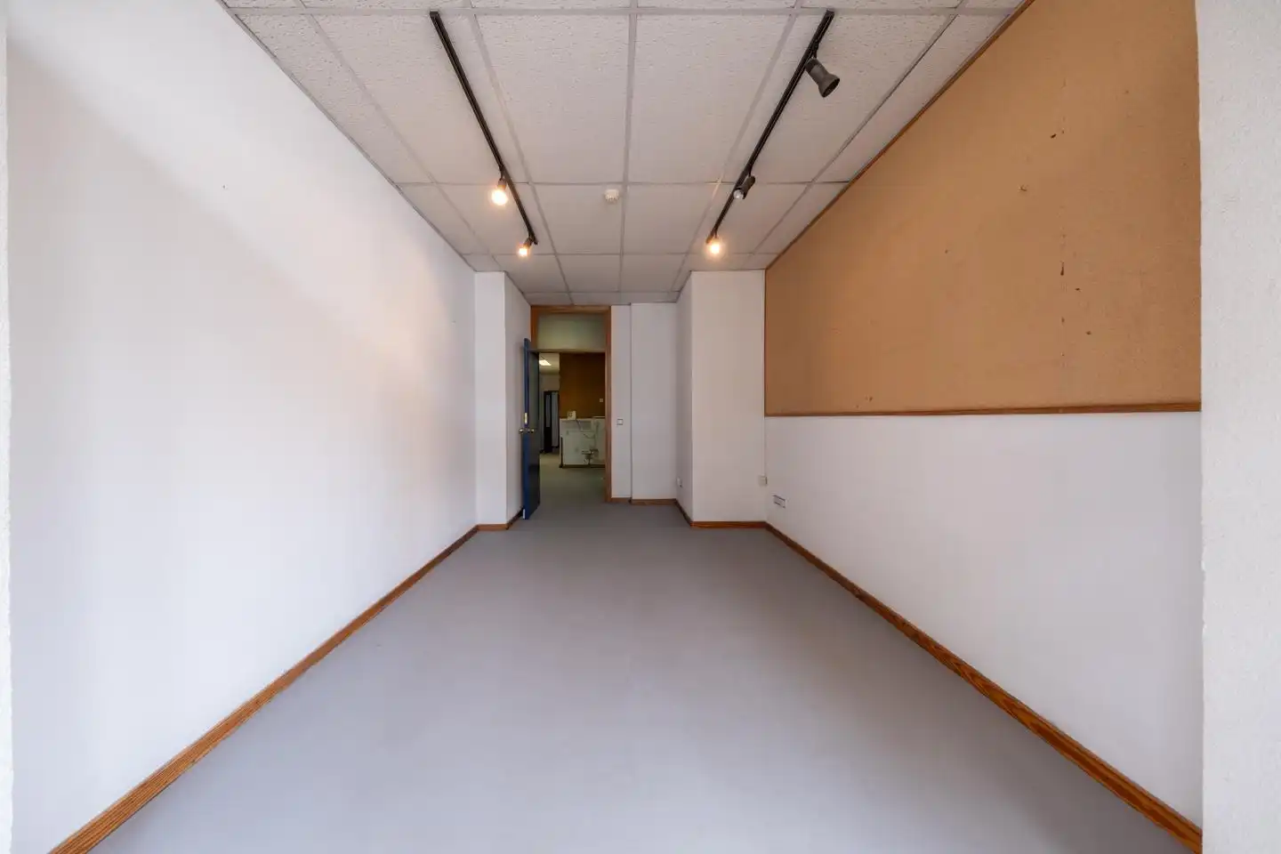 Office space for sale in Senador Castillo Olivares 14, imagen 18