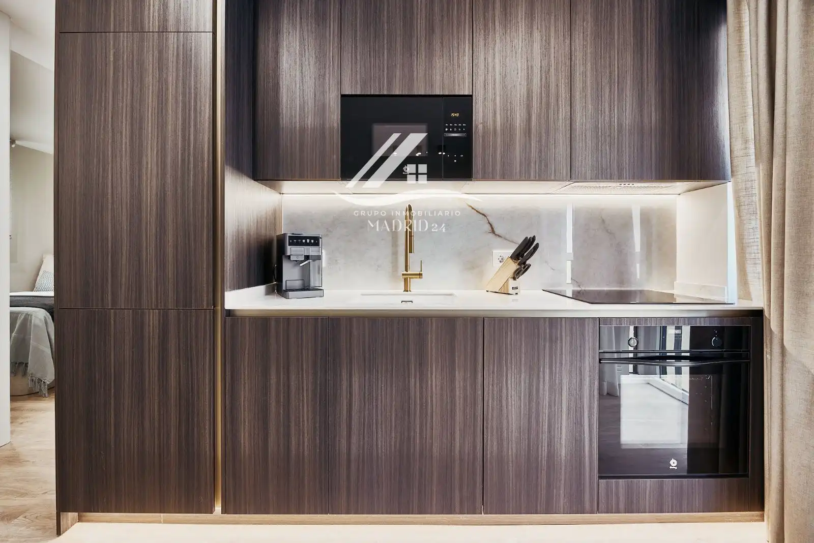 Piso con ascensor en venta en Calle de Piamonte, imagen 7