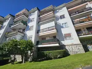 Außenansicht von Wohnung zum Verkauf in Collado Villalba mit Heizung und Gemeinschaftspool