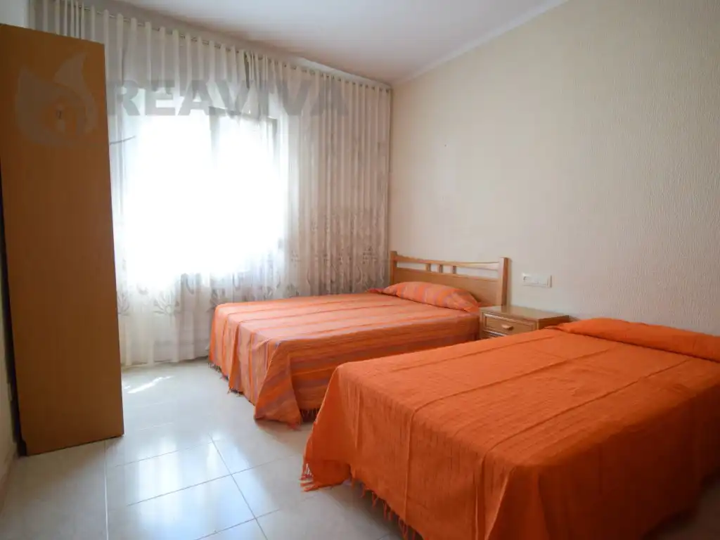 Habitación de Piso en venta en La Seu d'Urgell con Calefacción, Terraza y Horno