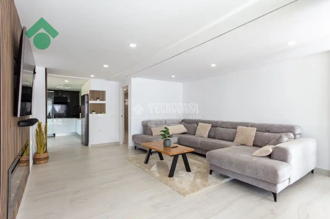 Living room of Houses for sale in Vélez-Málaga  with Air Conditioner, Terrace and Swimming Pool