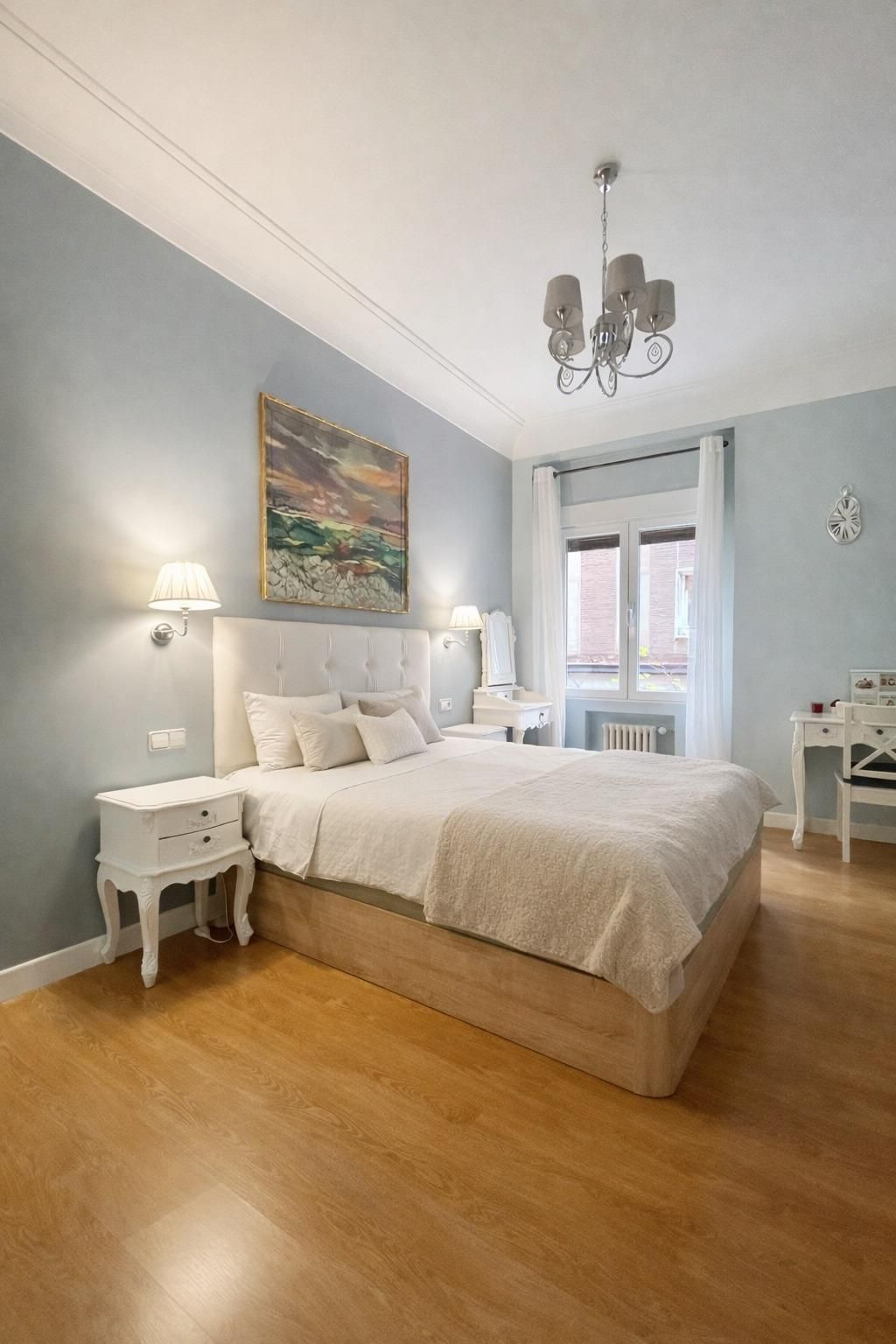 Habitación de Piso de alquiler en  Madrid Capital con Amueblado