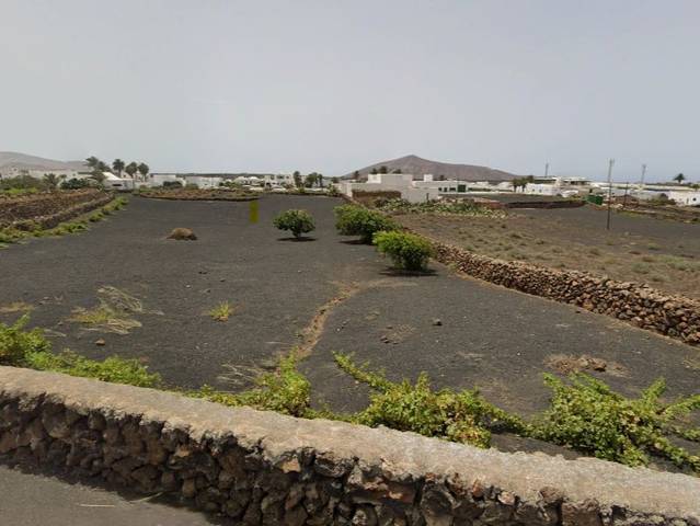 Terreno residencial en Venta en Calle el Rofero, 12 en Tinajo