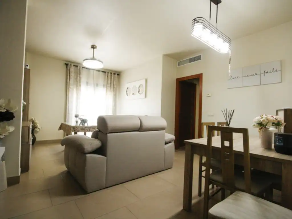 Flat with lift for sale in Avenida Reina Sofia, imagen 5