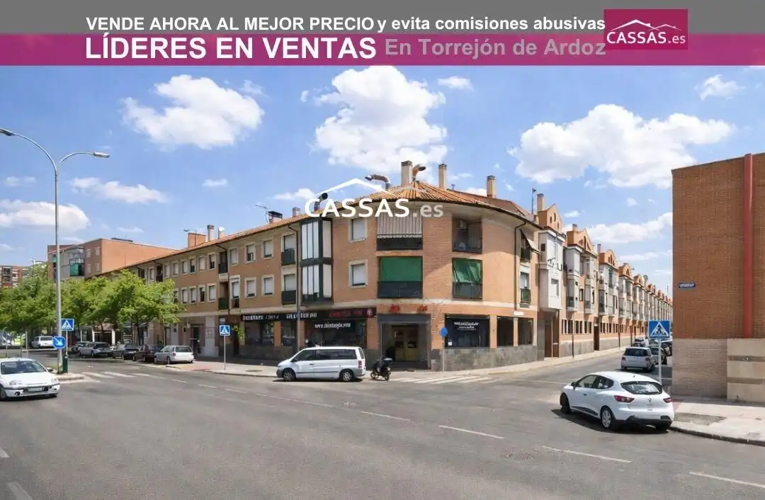 Exterior view of Flat for sale in Torrejón de Ardoz  with Heating and Parquet flooring