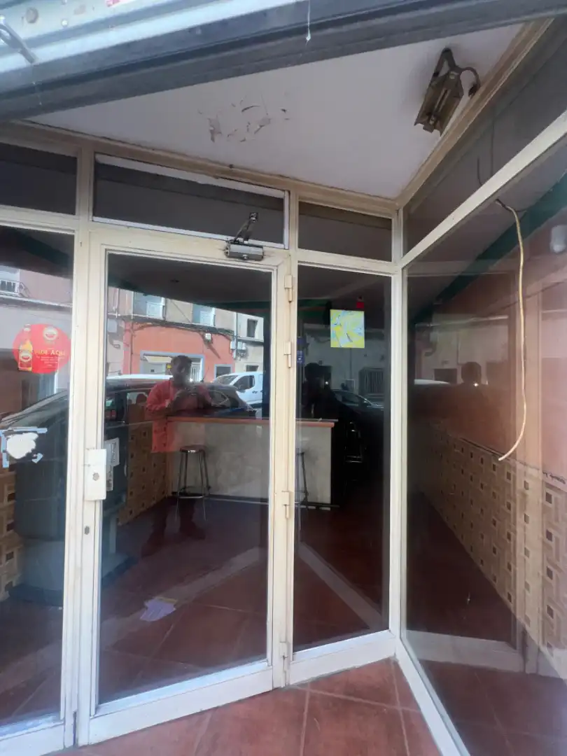 Local comercial en venda a Carrer Victòria, imagen 3