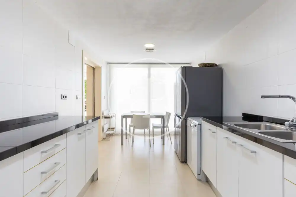 Cuina de Casa adosada en venda en Oropesa del Mar / Orpesa amb Aire condicionat, Calefacció i Jardí privat