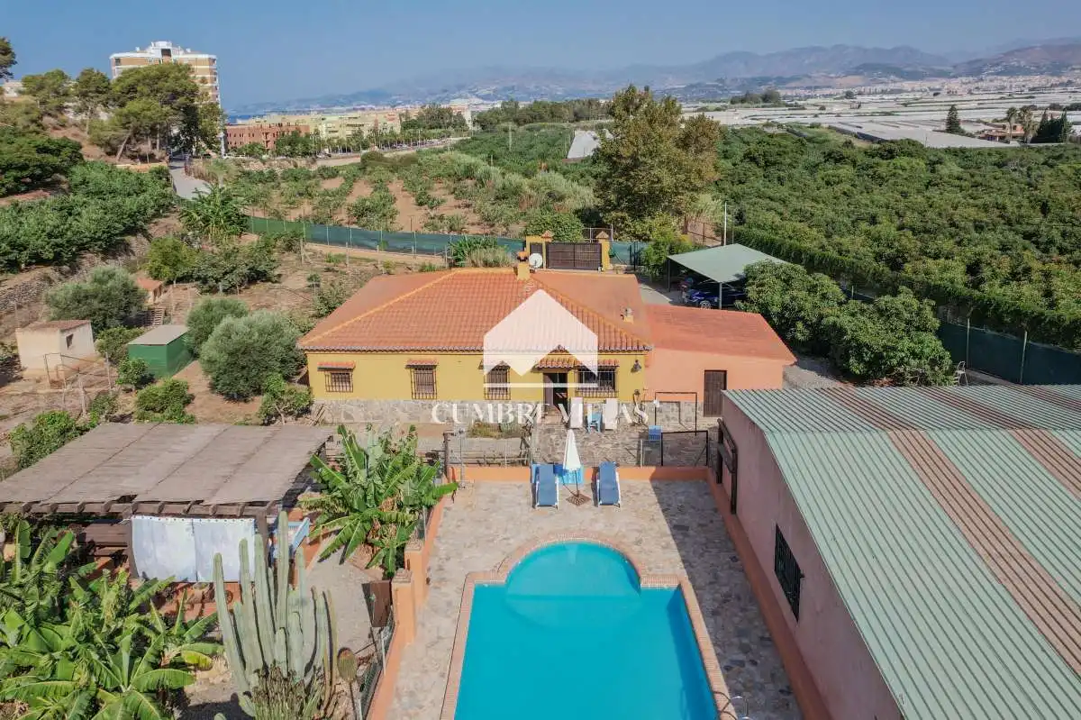 Außenansicht von Country house zum Verkauf in Torrenueva Costa mit Privatgarten, Terrasse und Abstellraum