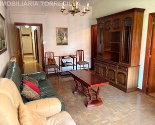 Sala d'estar de Pis en venda en Valladolid Capital amb Calefacció, Terrassa i Moblat