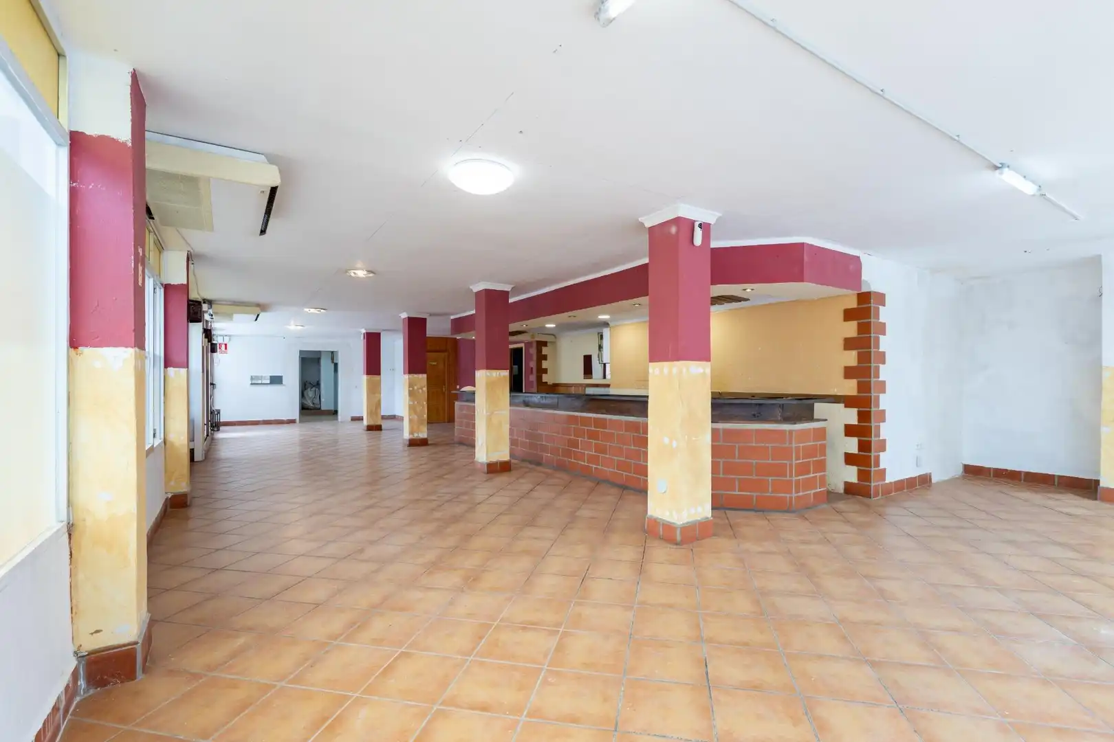 Commercial properties for rent in Calvià  with Air Conditioner and Terrace