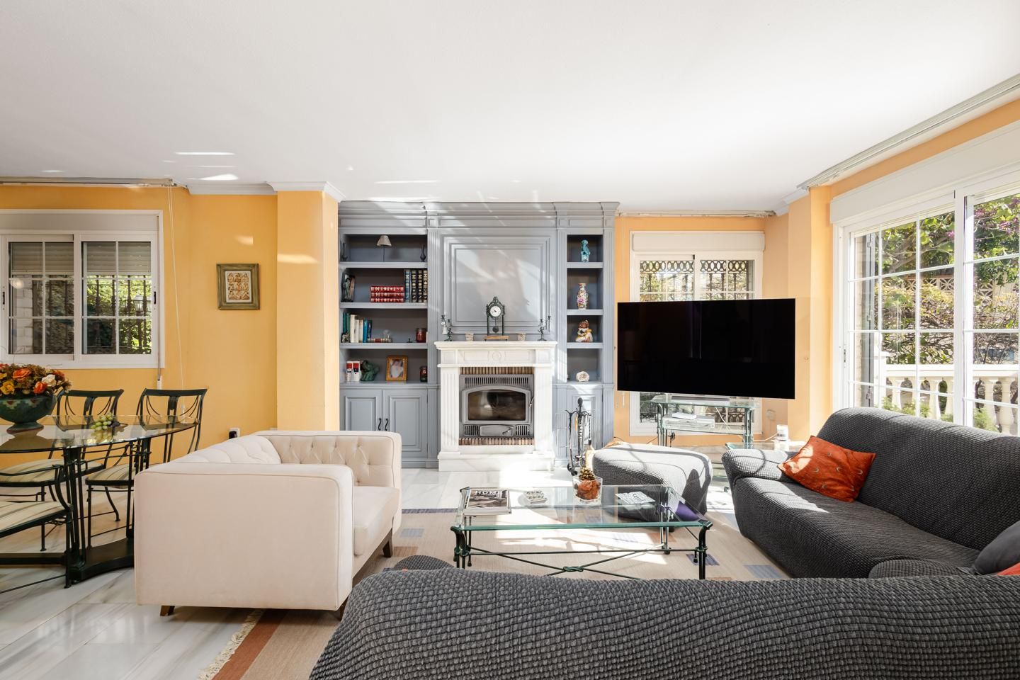 Living room of Single-family semi-detached for sale in Málaga Capital  with Air Conditioner, Private garden and Terrace