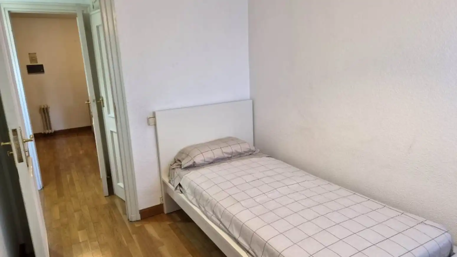Habitación de Piso de alquiler en Salamanca con Calefacción, Parquet y Amueblado