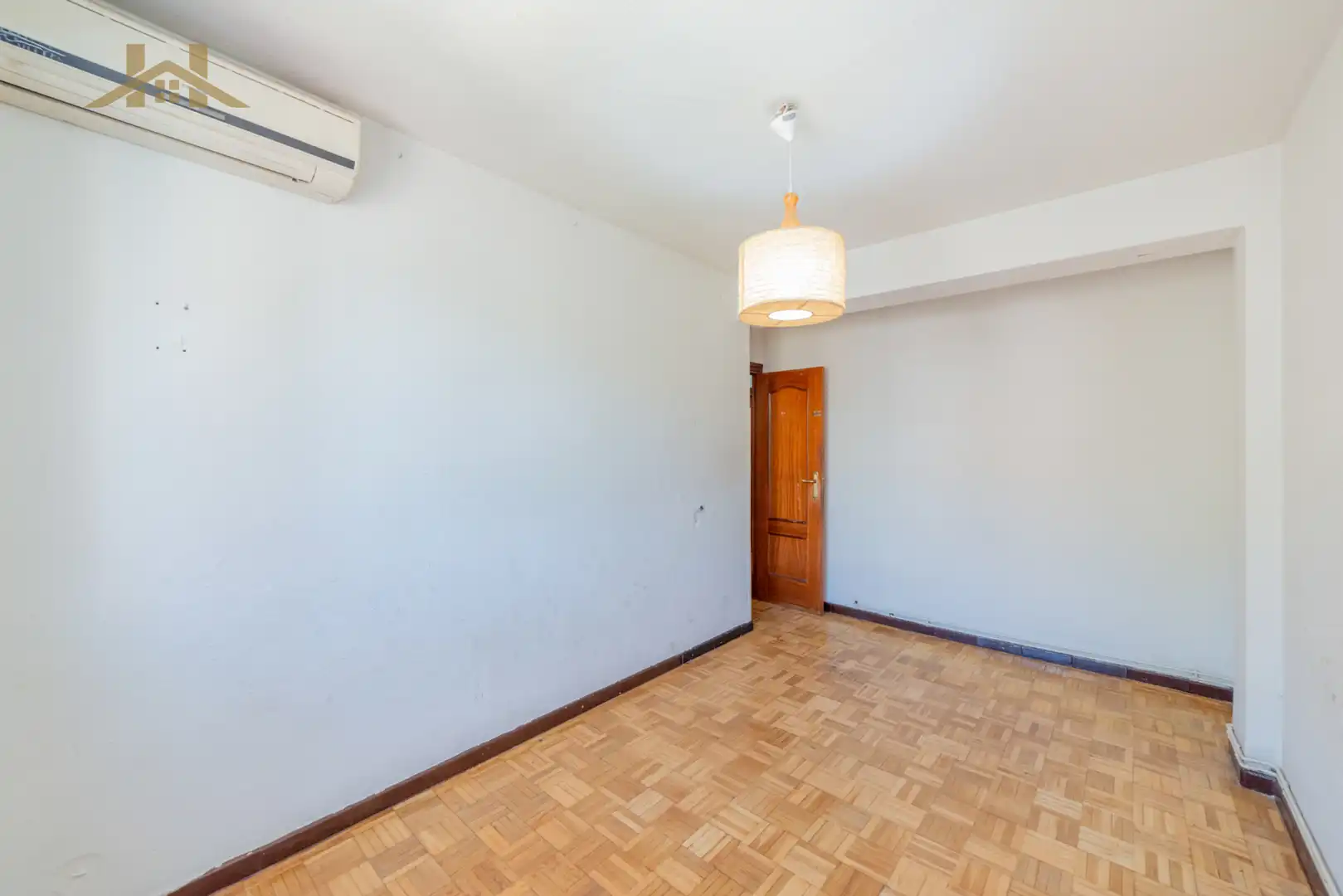 Bedroom of Flat for sale in Leganés  with Heating, Parquet flooring and Terrace