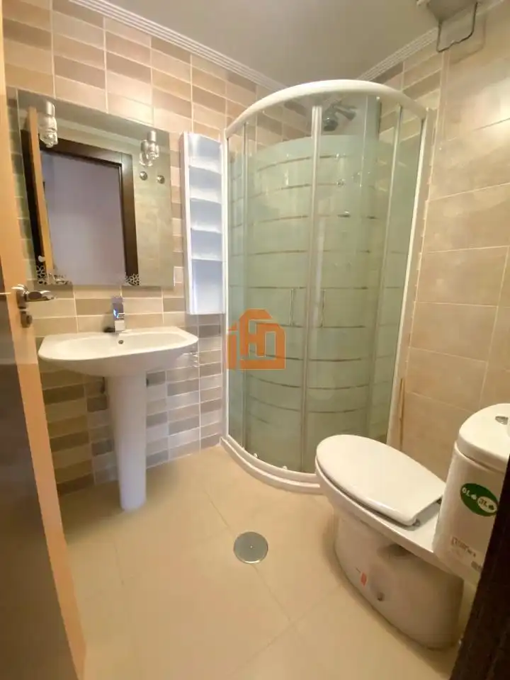Badezimmer von Wohnungen zur Miete in León Capital  mit Heizung, Parkett und Terrasse